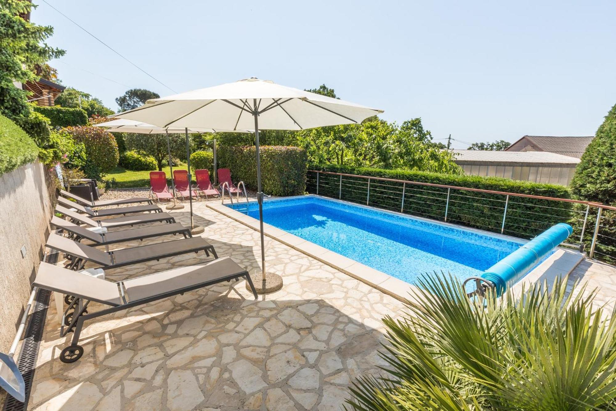 Apartments Dorijan With Pool Matulji Exterior photo