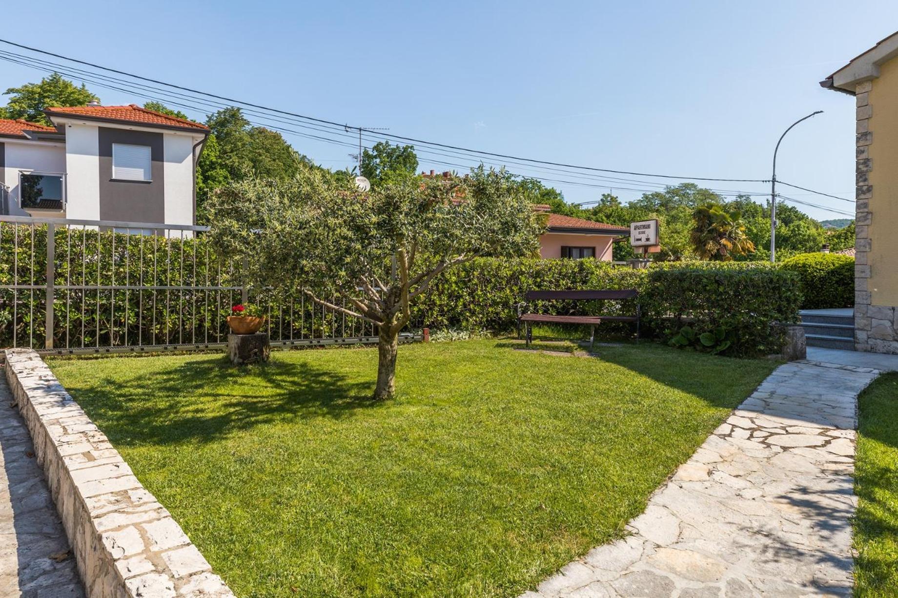 Apartments Dorijan With Pool Matulji Exterior photo